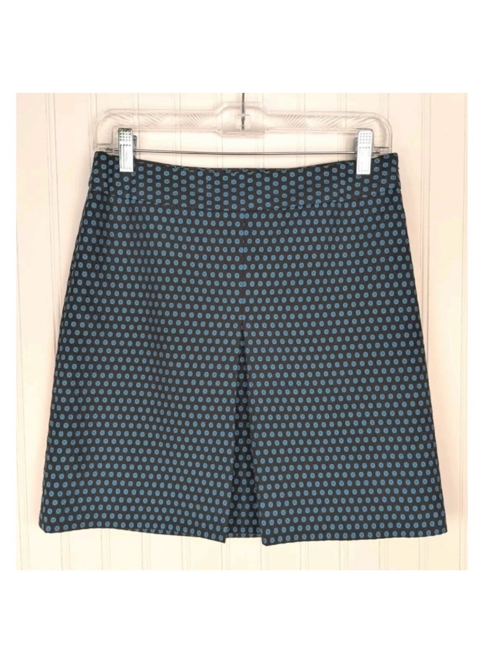 LOFT size medium Skirt with Blue Pattern